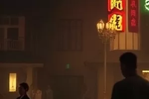 《深海回声》高清视频封面，幽暗海水中漂浮的发光生物群